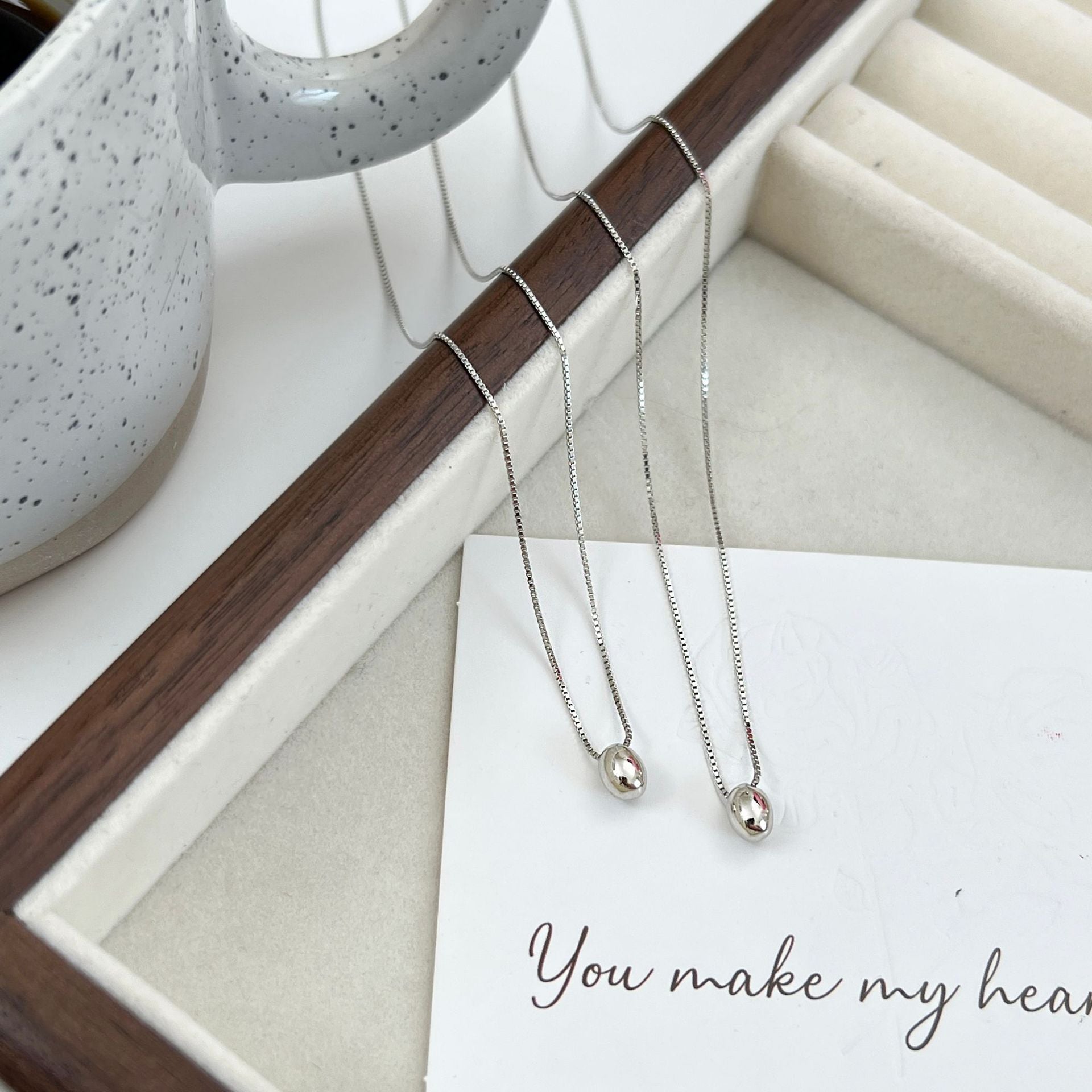 Wholesale Sterling silver small bean clavicle necklace